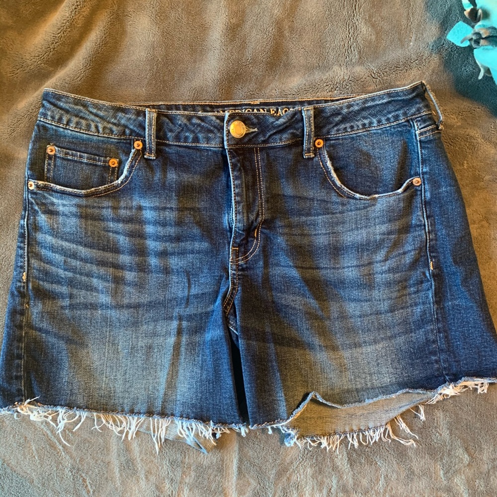 American Eagle Tomgirl Midi Shorts